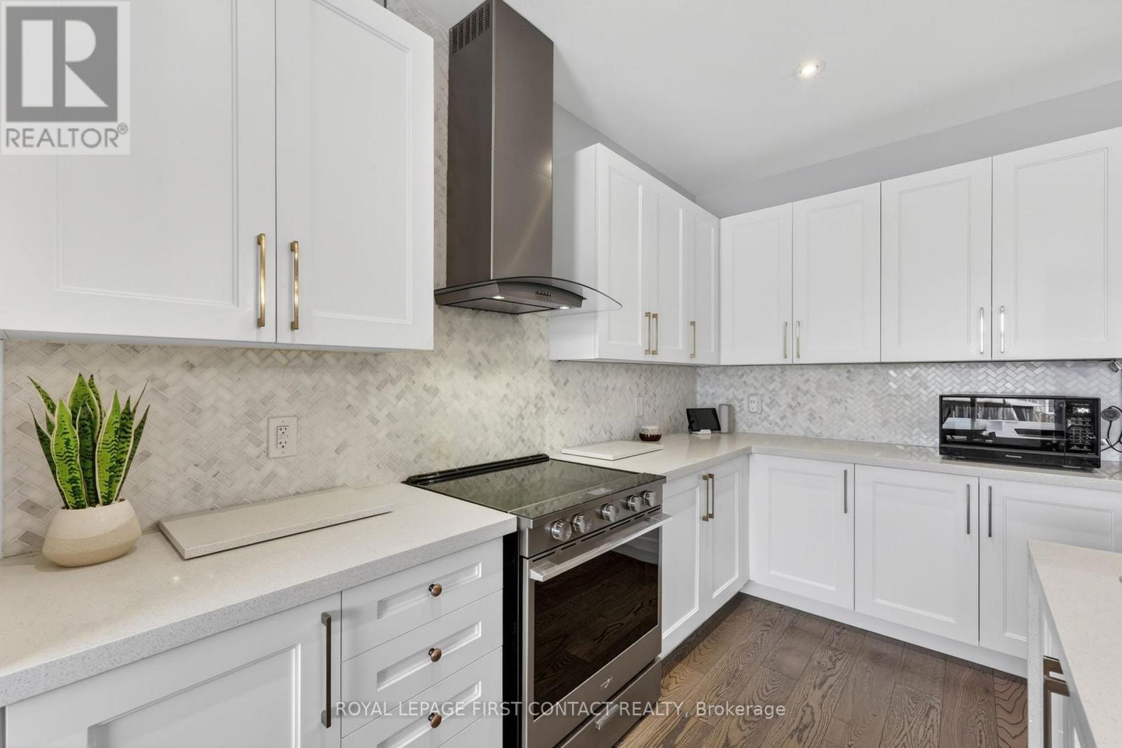 213 CLAIRE DRIVE - 7