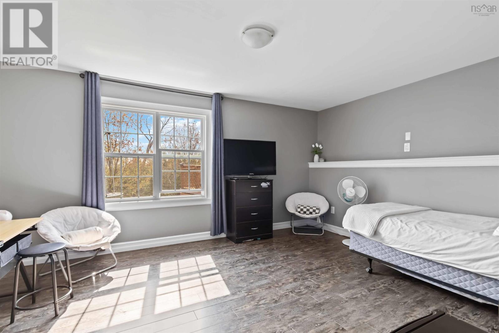 55 Old Fairbanks Road - 41