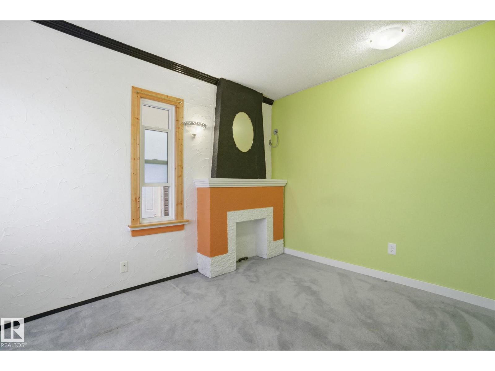 11514 92 ST NW - 3