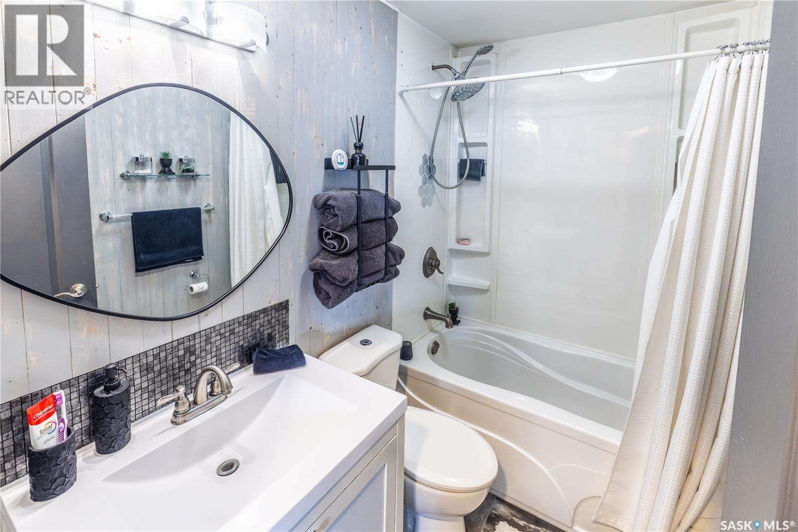 1304 Athabasca STREET W - 15