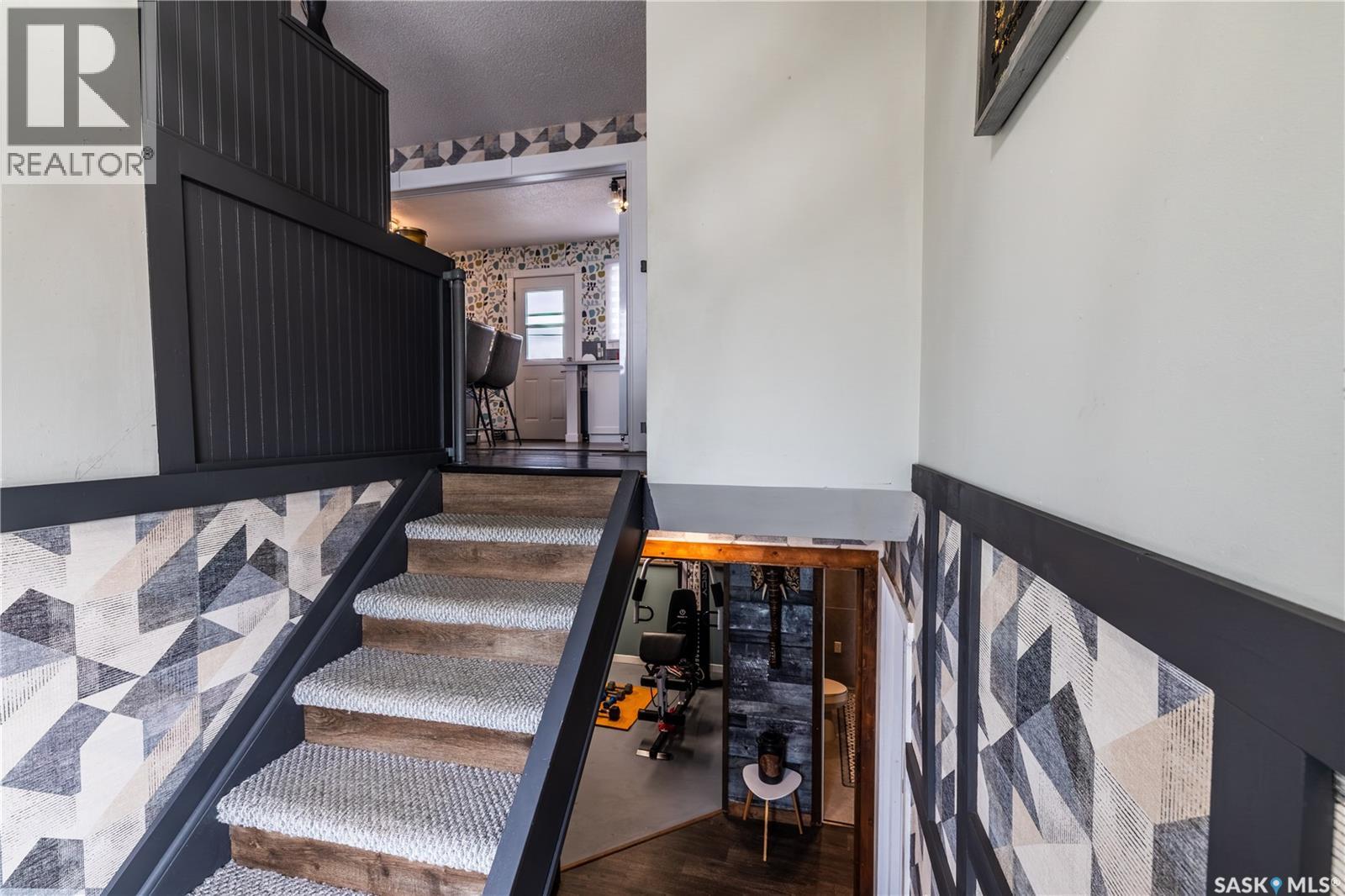 1304 Athabasca STREET W - 16