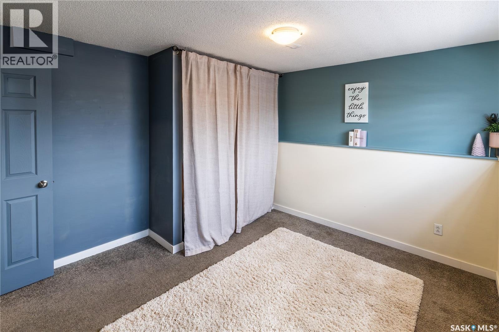 1304 Athabasca STREET W - 20