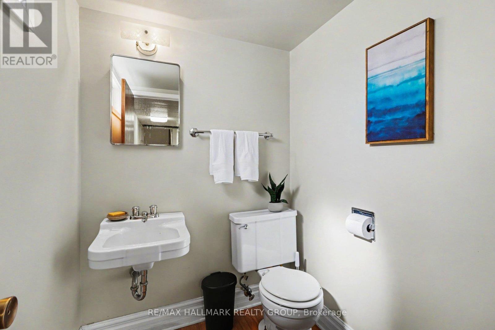 2640 ULSTER CRESCENT - 26