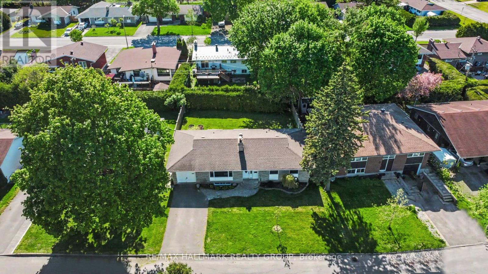 2640 ULSTER CRESCENT - 3