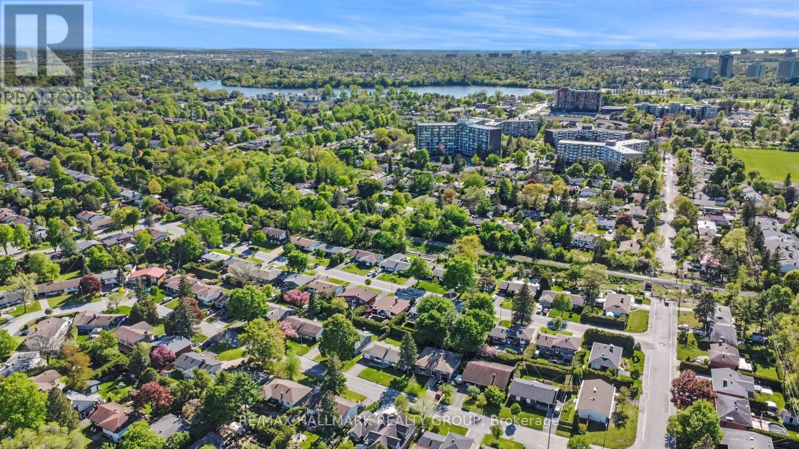 2640 ULSTER CRESCENT - 33
