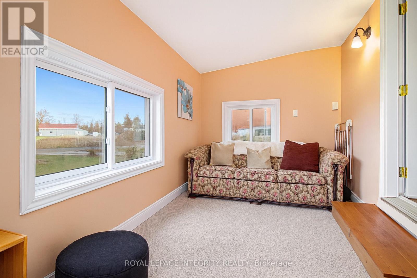 677 BOWES SIDE ROAD - 12