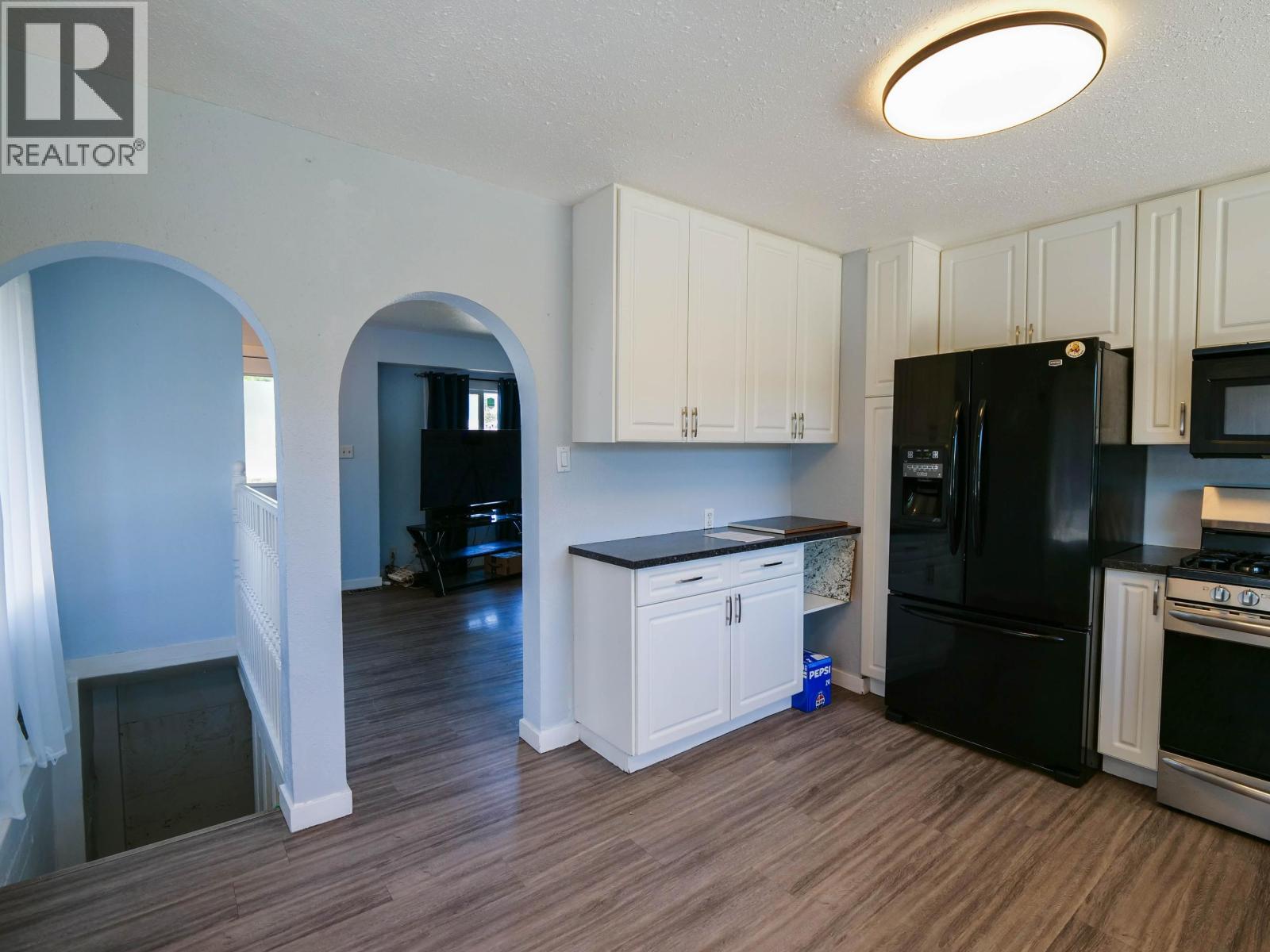 366 WINDER STREET - 24