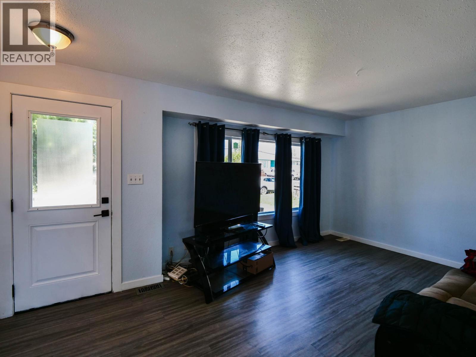 366 WINDER STREET - 7