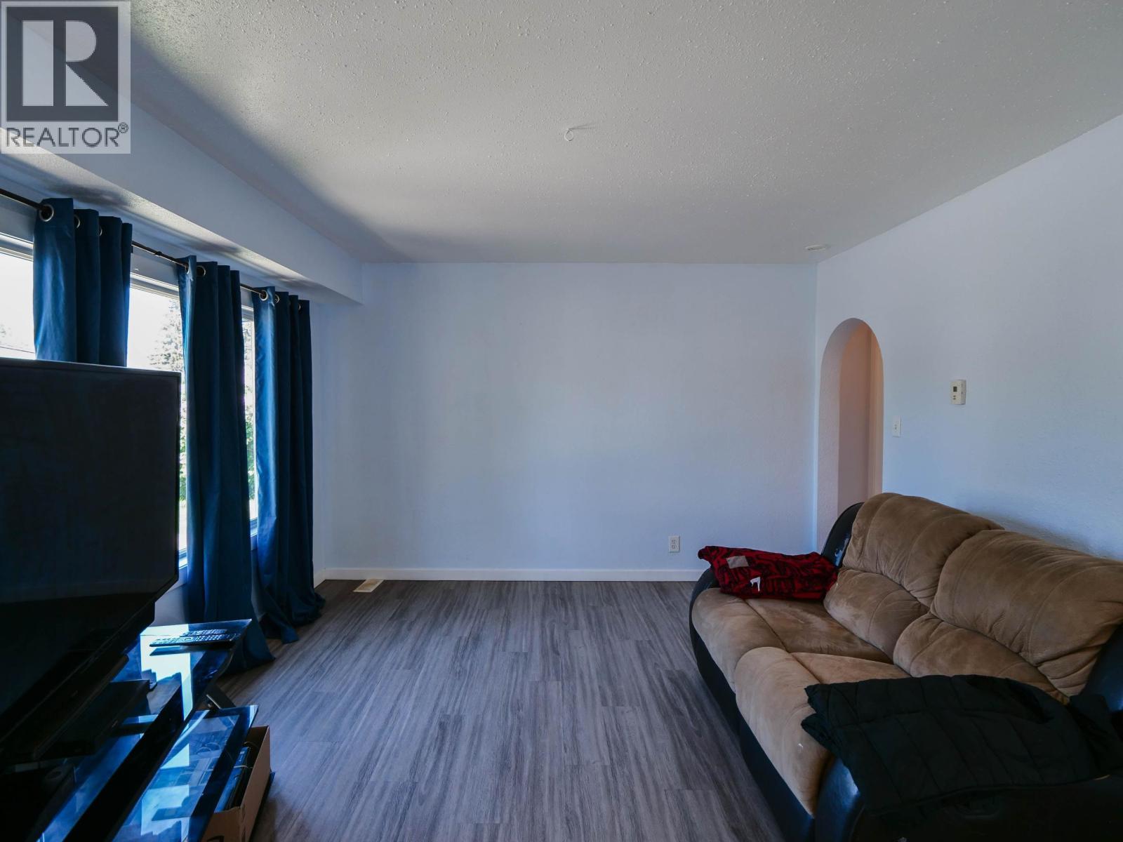 366 WINDER STREET - 9