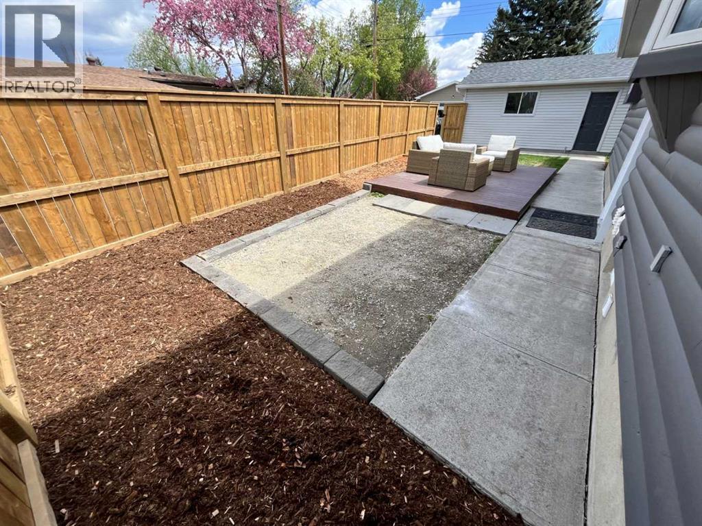 330 Wascana Crescent SE - 28