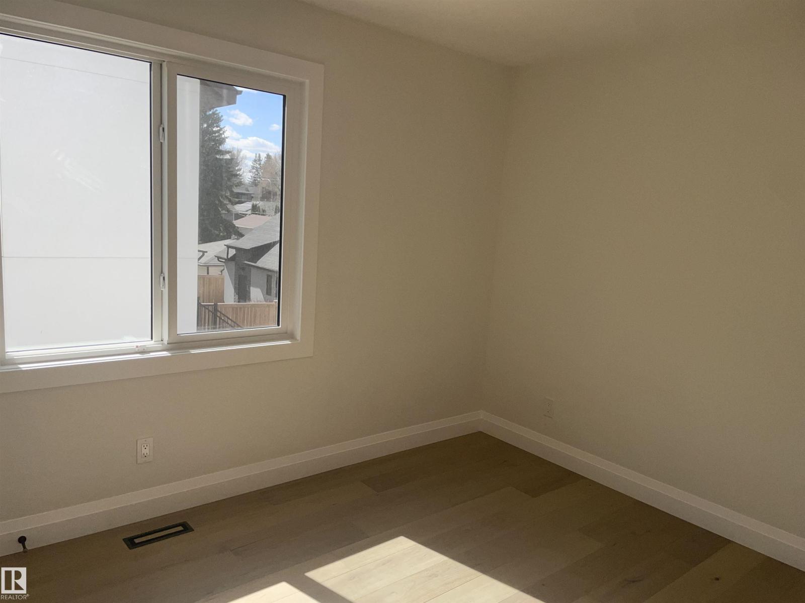 14344 92A AV NW - 26