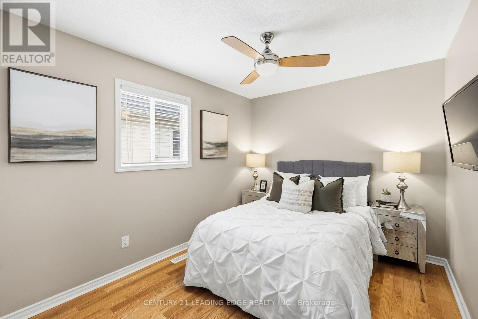 390 WHITBY SHORES GREEN WAY - 34