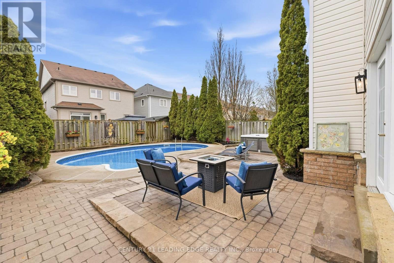 390 WHITBY SHORES GREEN WAY - 42