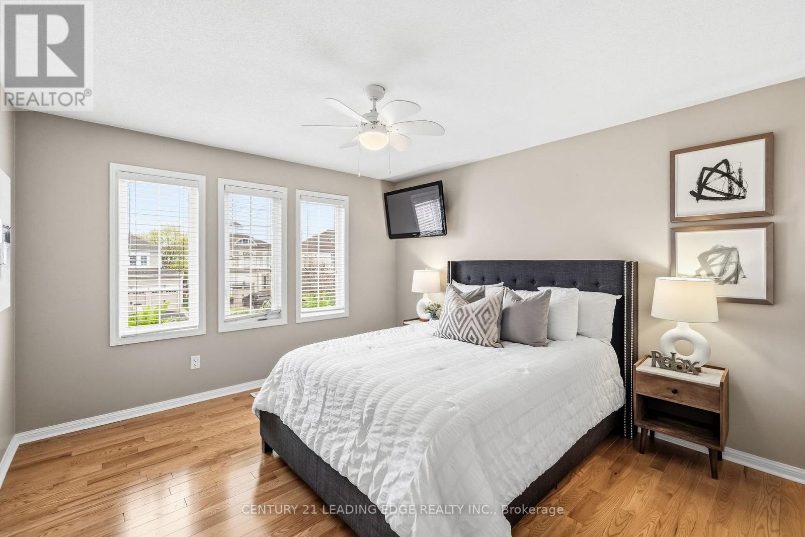 390 WHITBY SHORES GREEN WAY - 33
