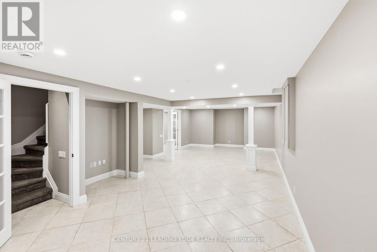 390 WHITBY SHORES GREEN WAY - 37