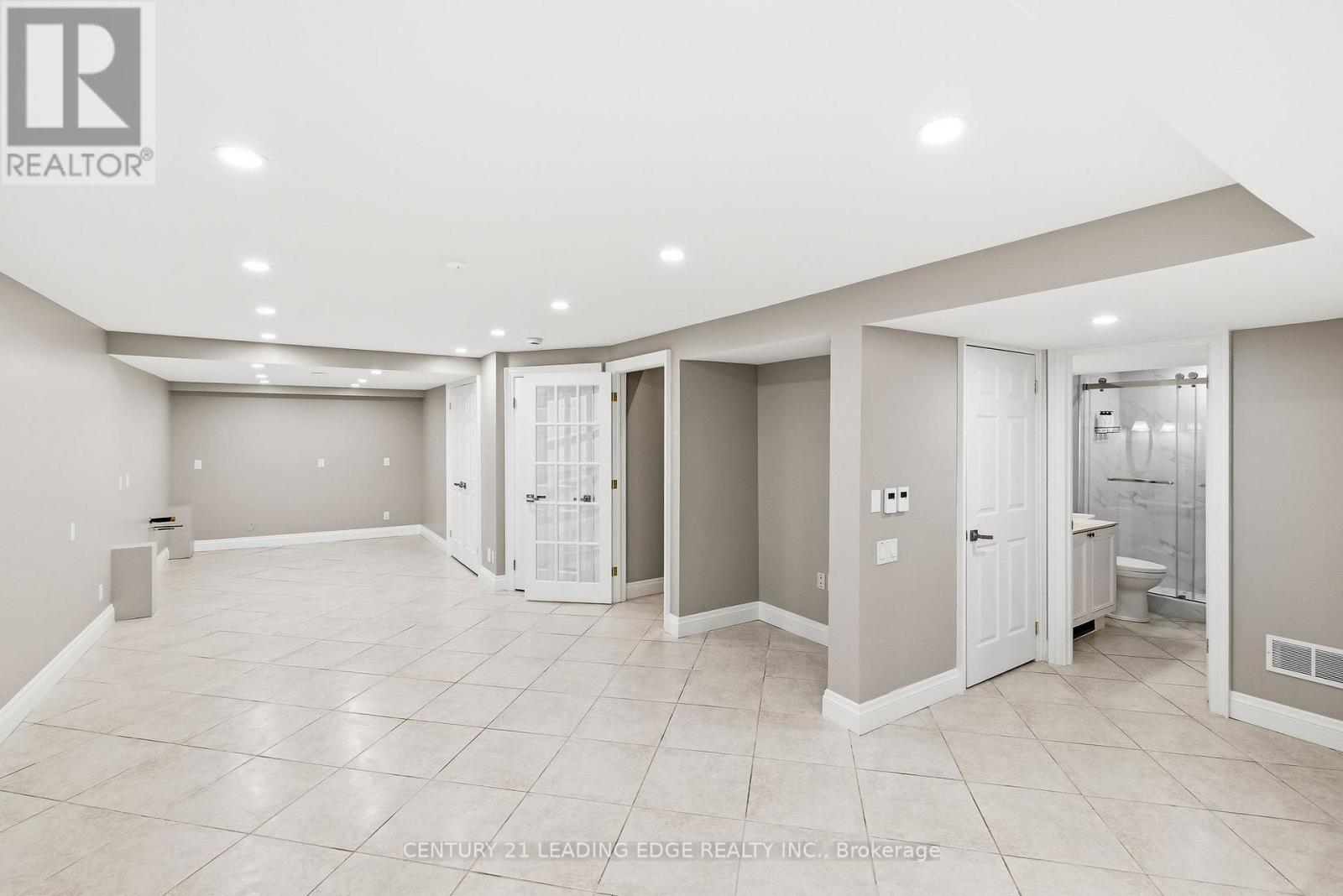 390 WHITBY SHORES GREEN WAY - 41