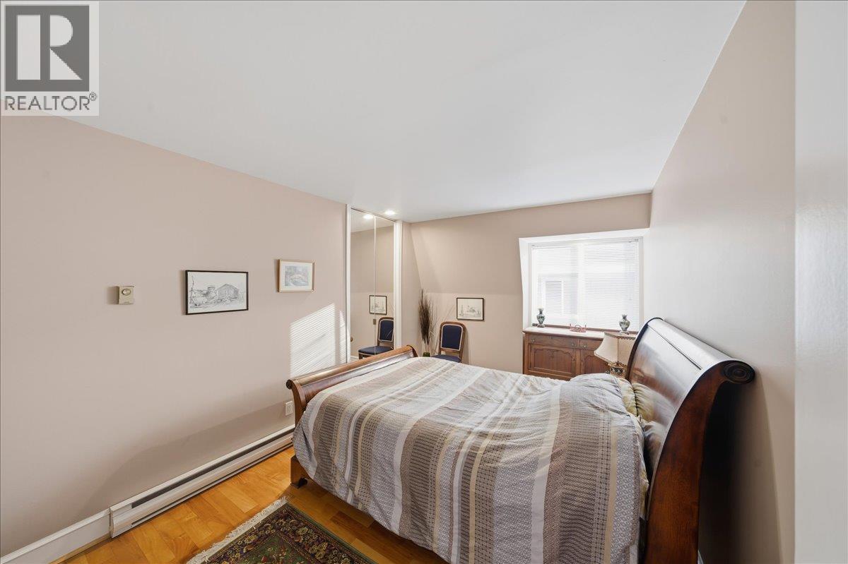 488 GLENBROOK STREET, New Westminster