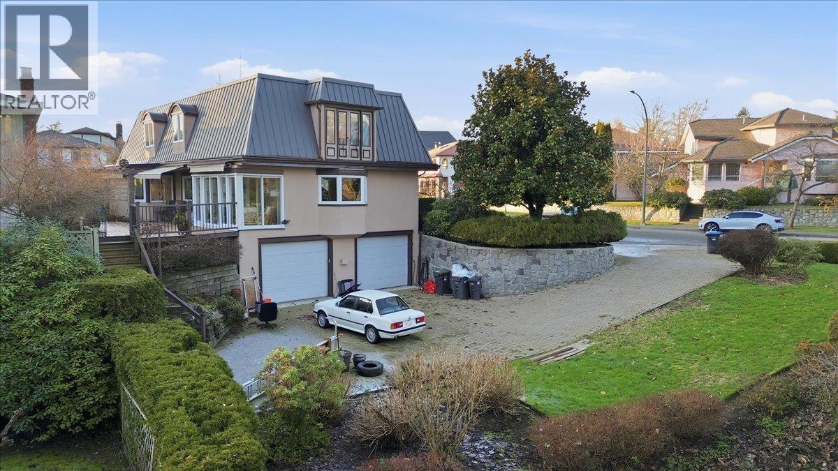 488 GLENBROOK STREET, New Westminster
