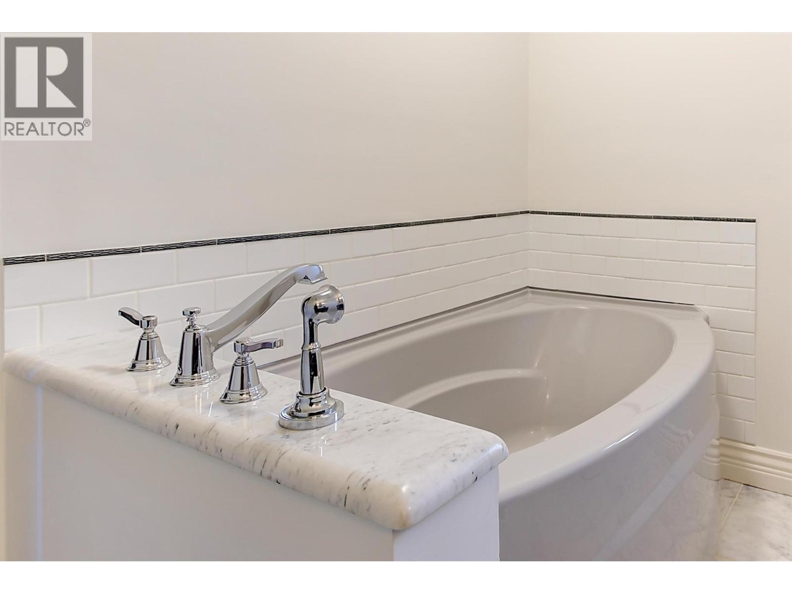  2511 Quail Lane, Kelowna