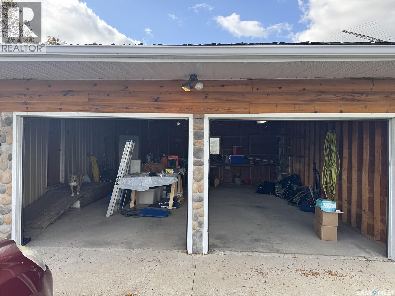 203 MacDonald STREET - 20