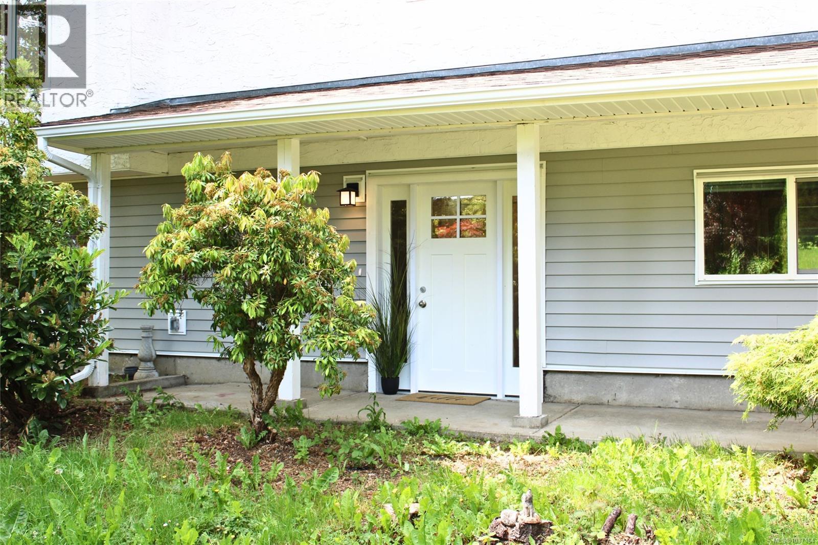 1965 Stannard Dr, Nanaimo