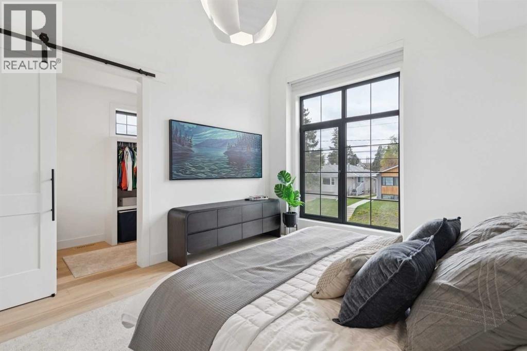 3728 5 Avenue SW - 20