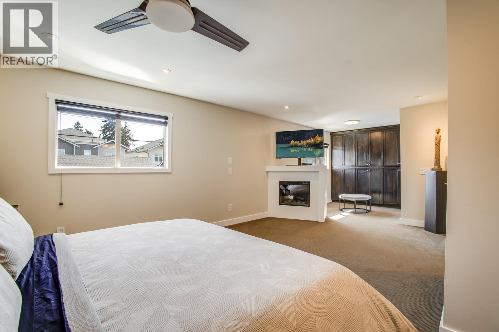  819 Cadder Avenue, Kelowna