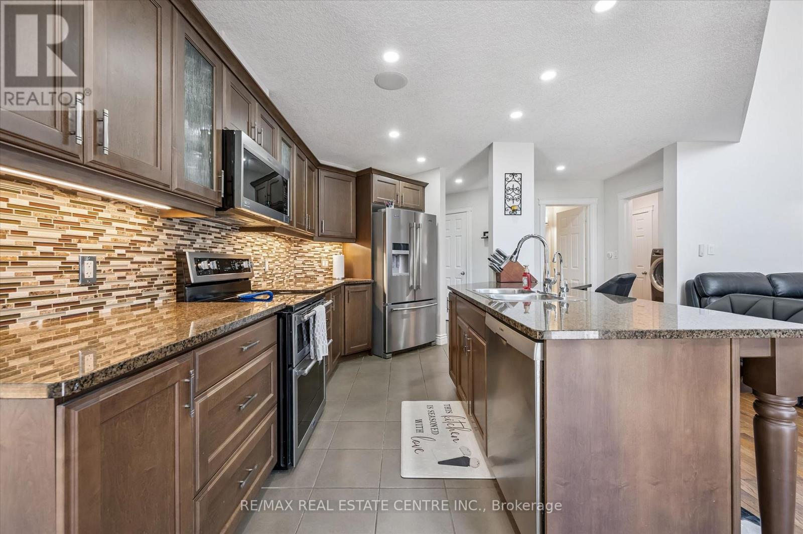 114 ISAAC SHANTZ DRIVE - 11