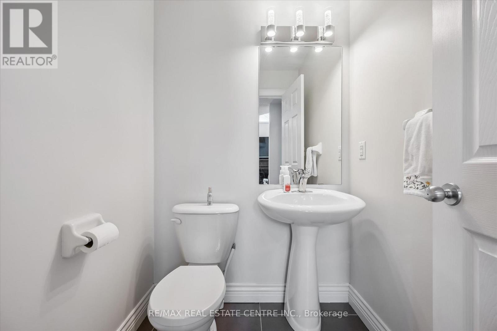 114 ISAAC SHANTZ DRIVE - 12