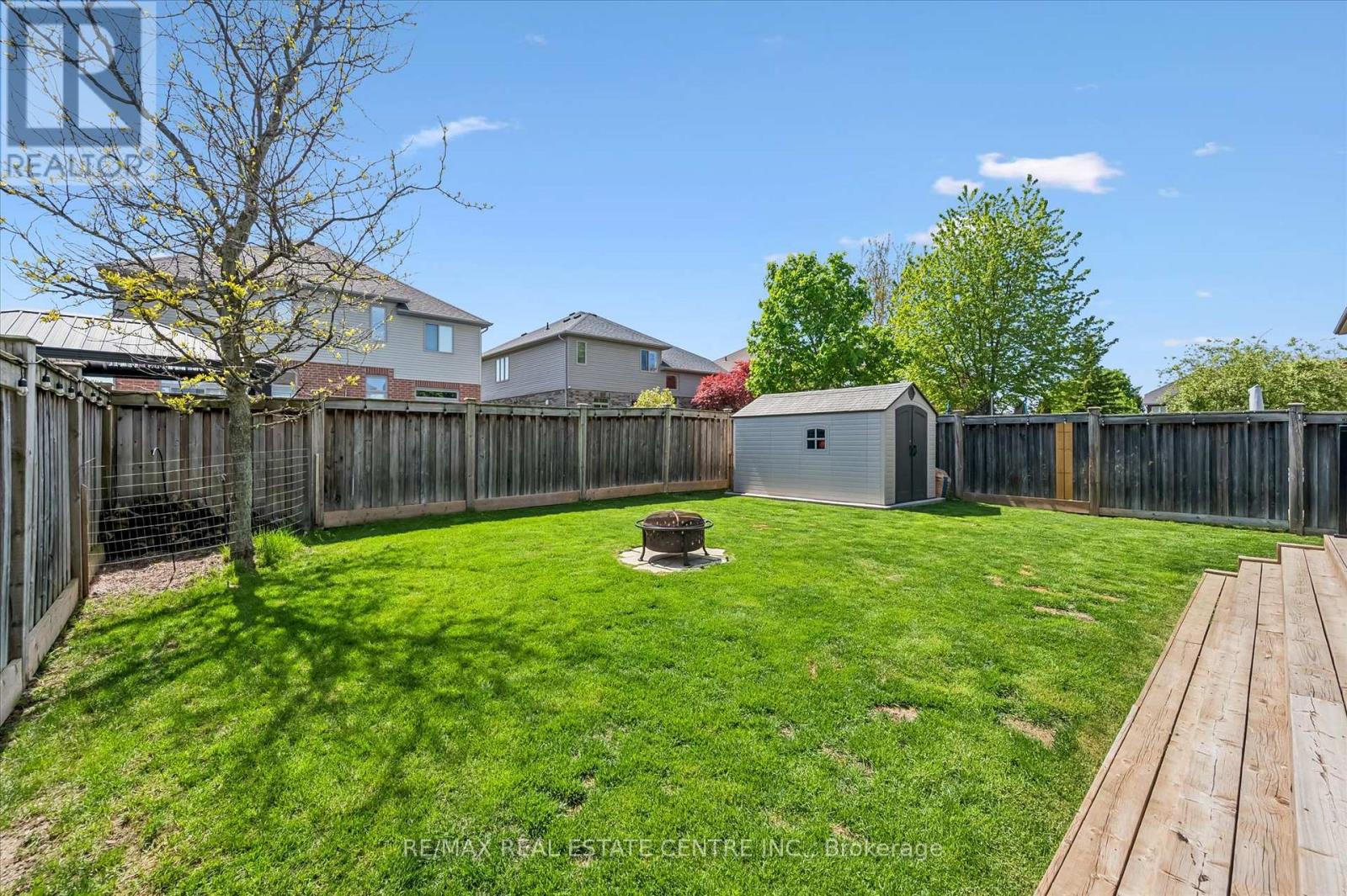 114 ISAAC SHANTZ DRIVE - 25