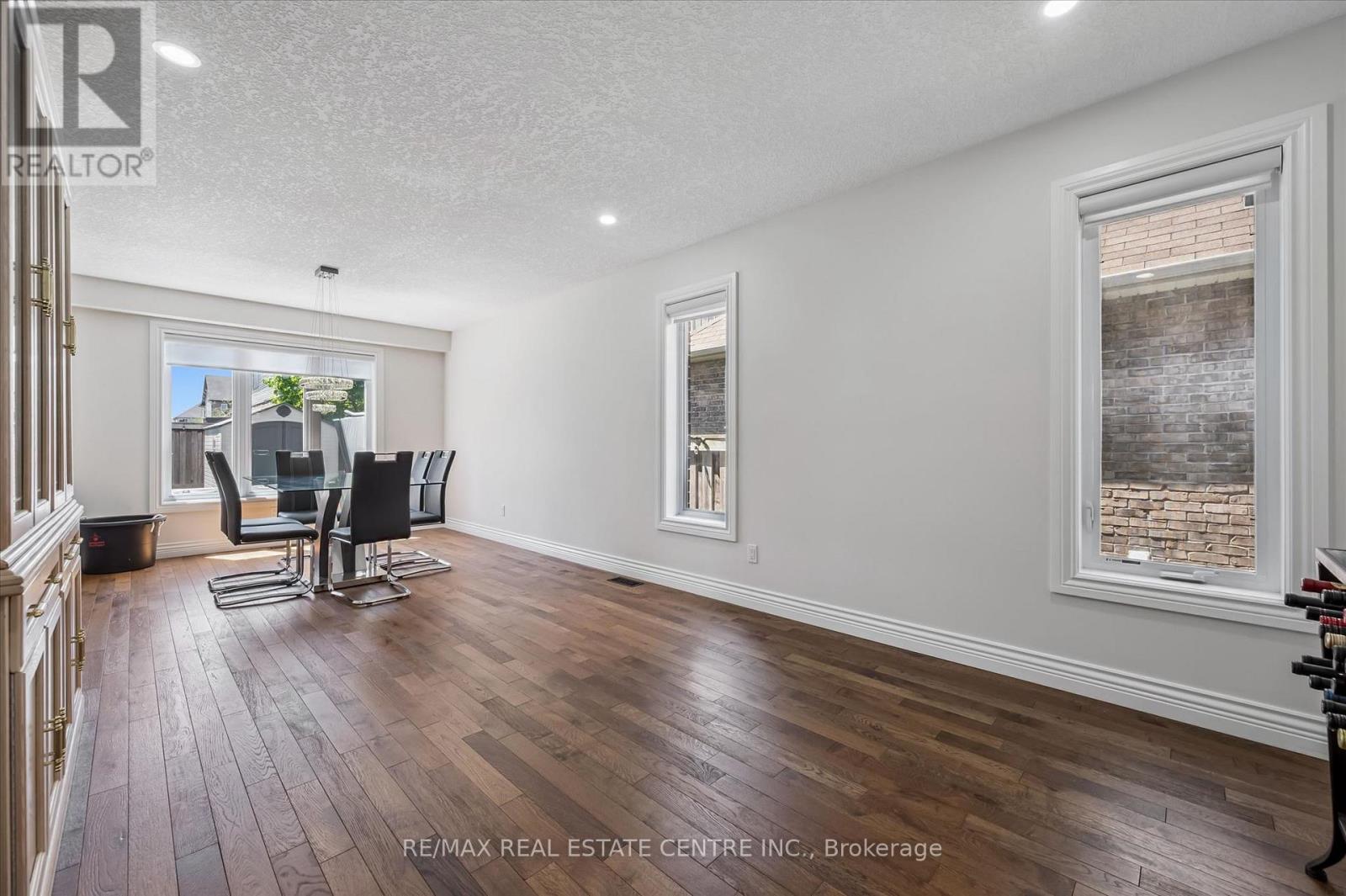 114 ISAAC SHANTZ DRIVE - 4