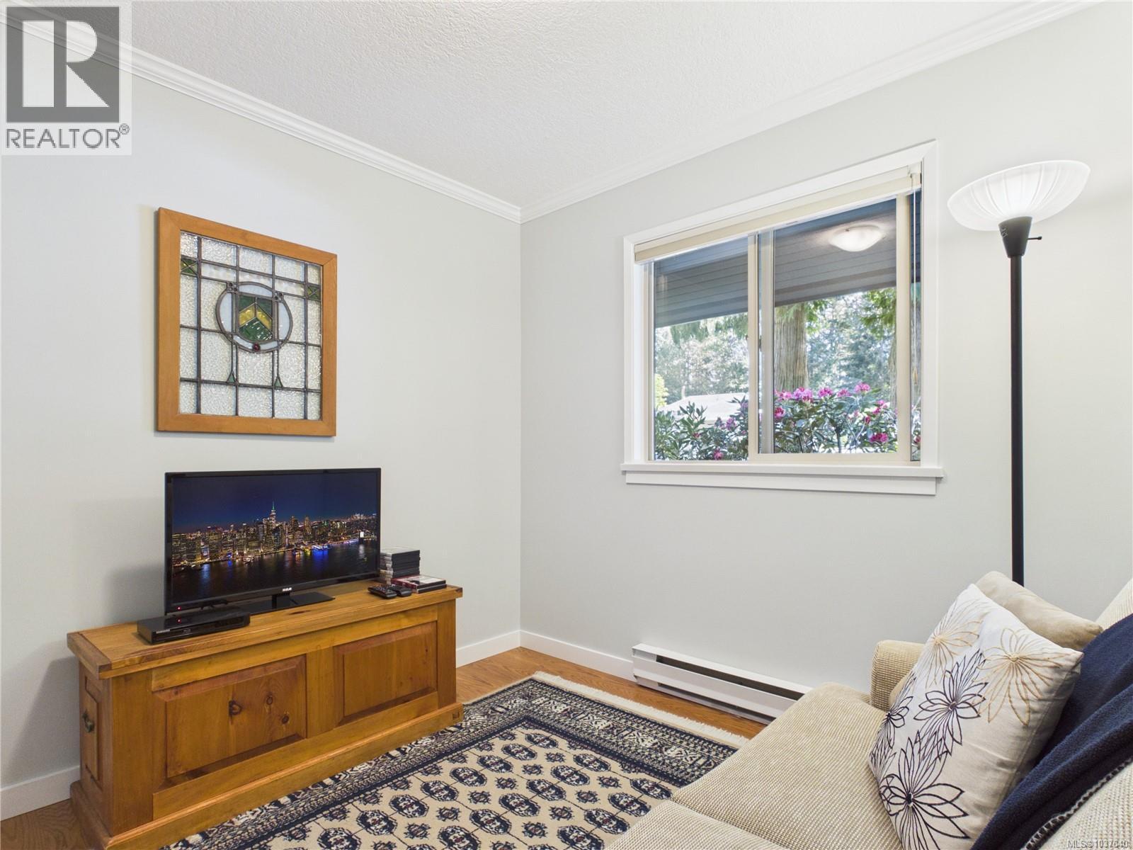 1179 Clubhouse Dr, Qualicum Beach