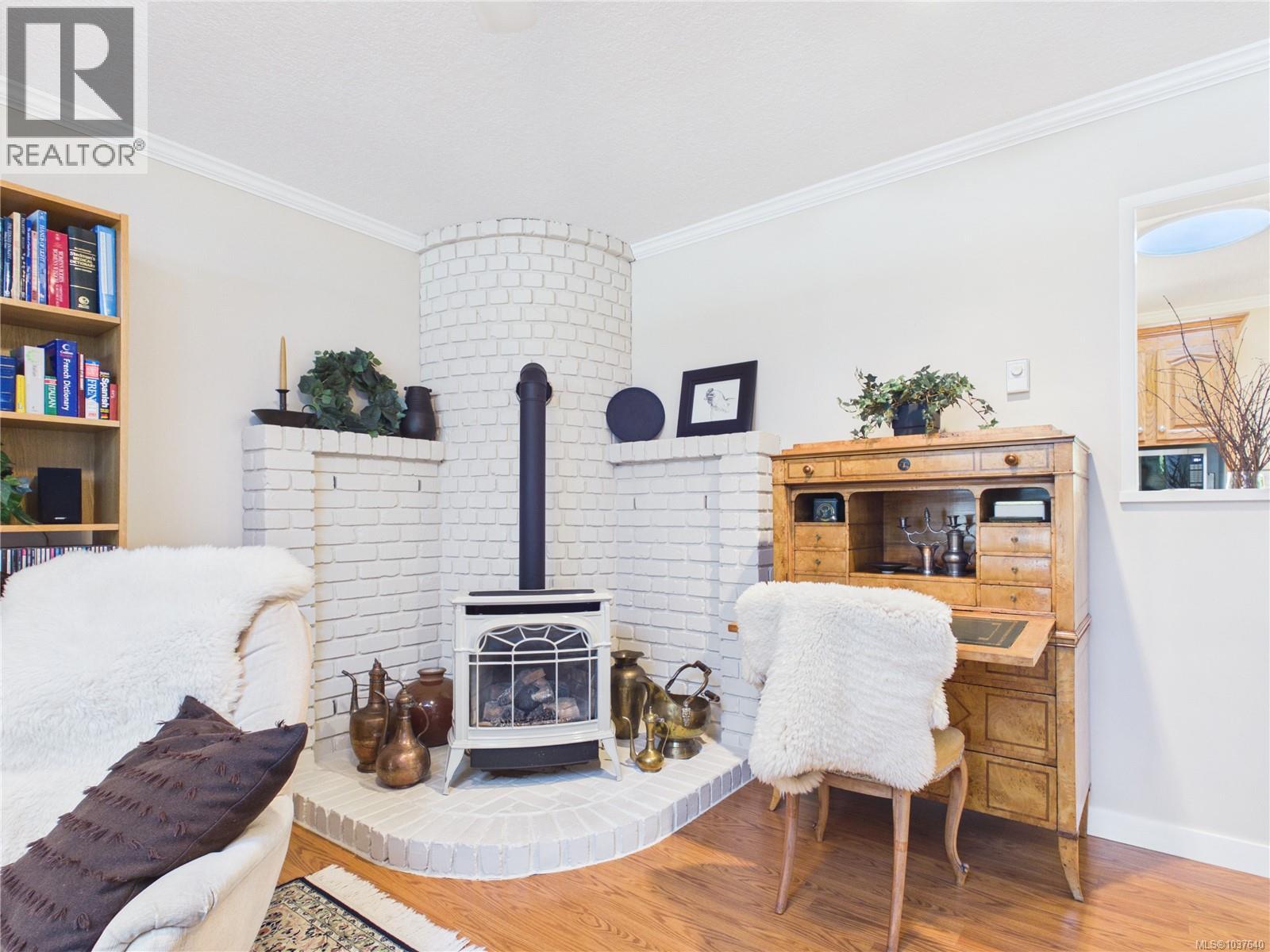 1179 Clubhouse Dr, Qualicum Beach
