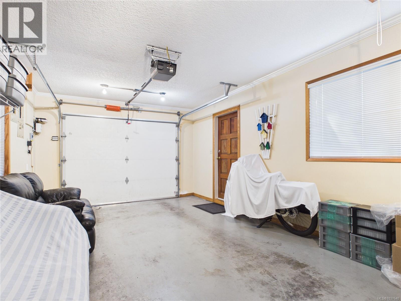 1179 Clubhouse Dr, Qualicum Beach