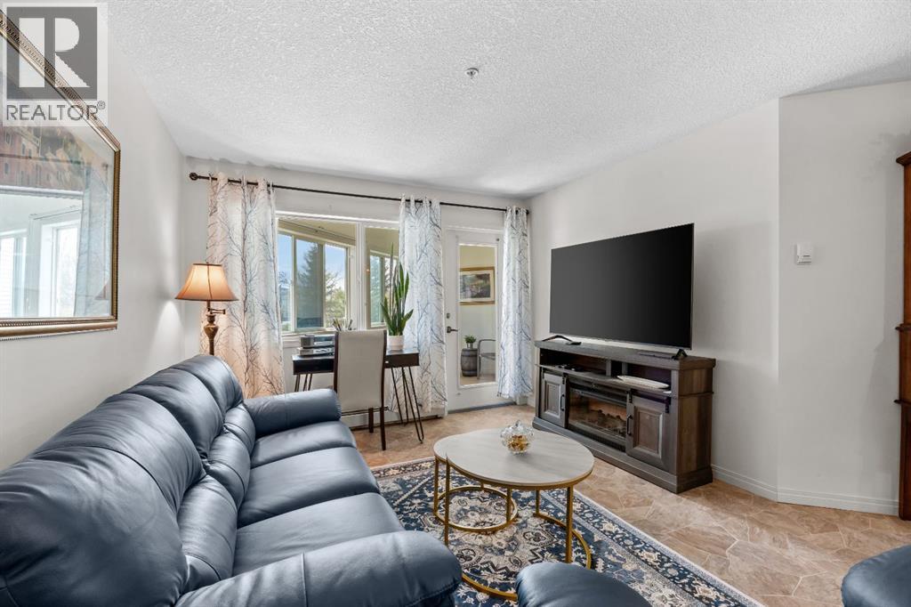 #215 3 Parklane Way - 13