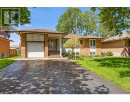 17 SHEBA CRESCENT