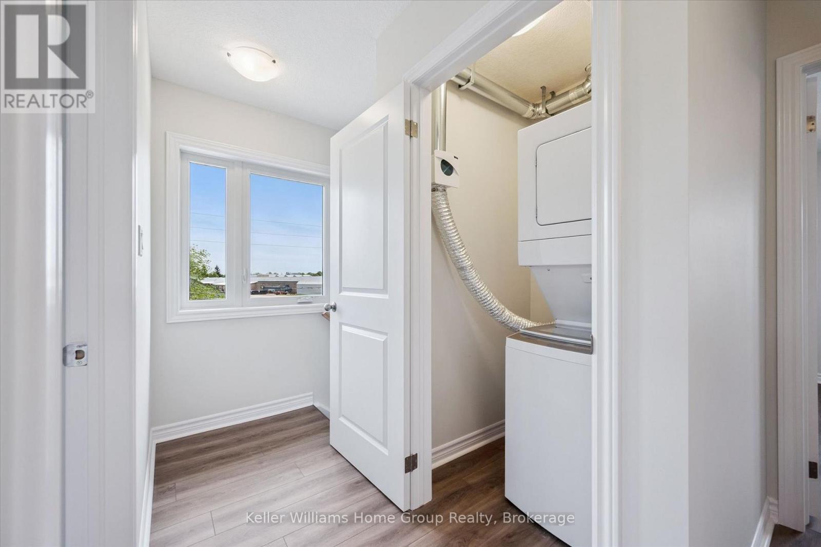 #1 465 GARAFRAXA STREET W - 27
