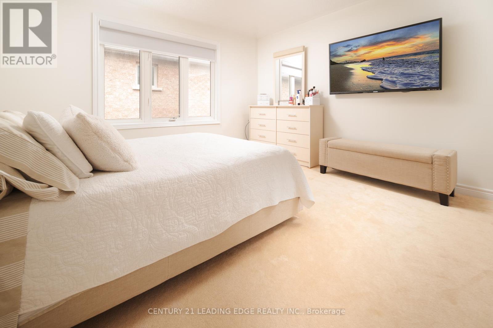 26 HUNTSPOINT DRIVE - 27