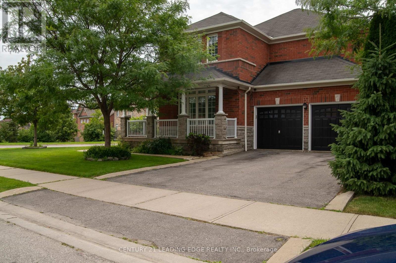 26 HUNTSPOINT DRIVE - 7