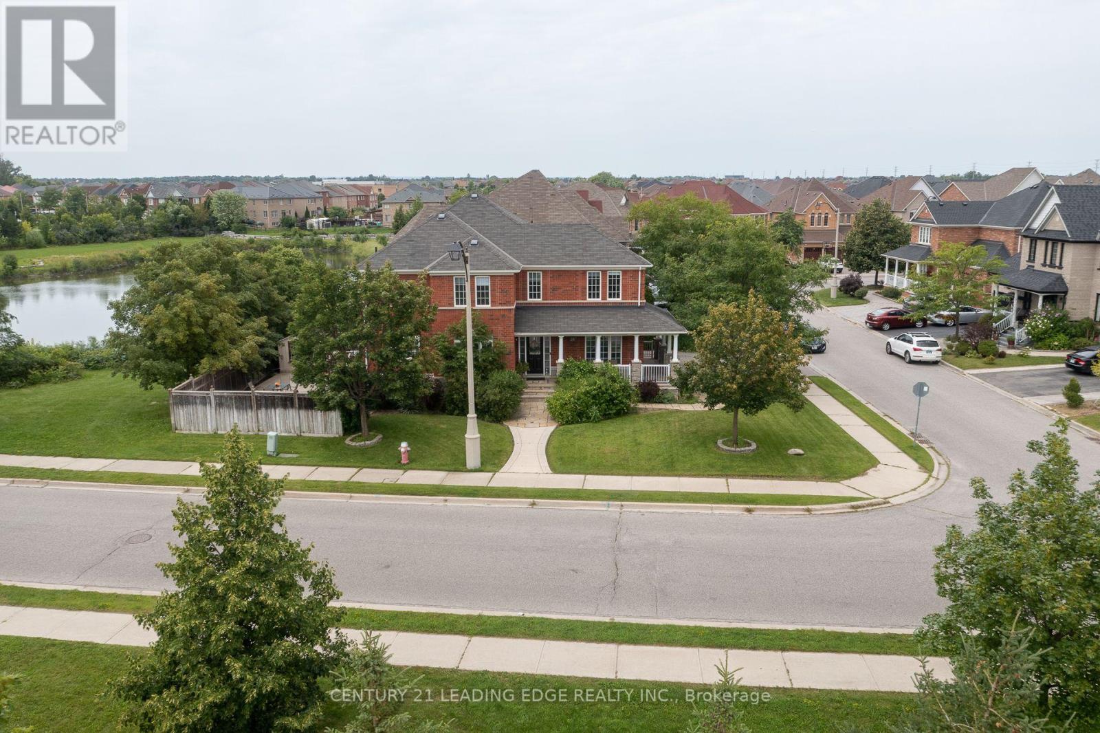 26 HUNTSPOINT DRIVE - 5