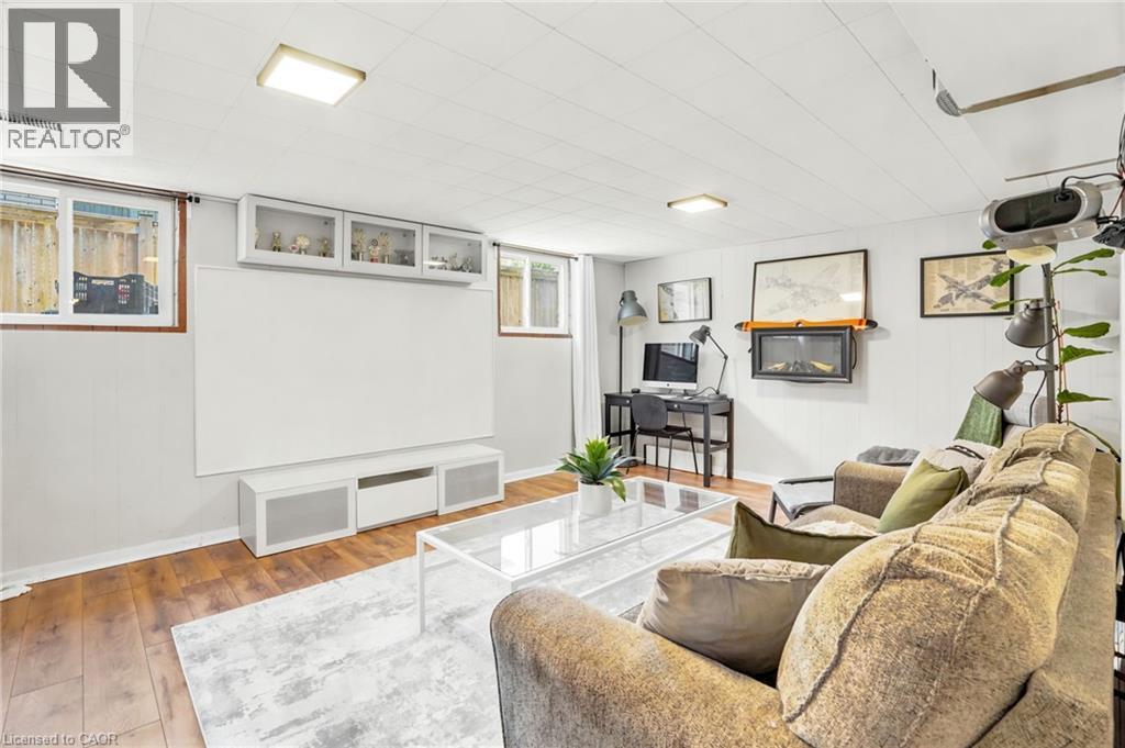 9 RENO Avenue - 16