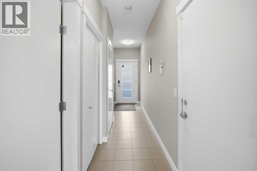 556 Redstone View NE - 6