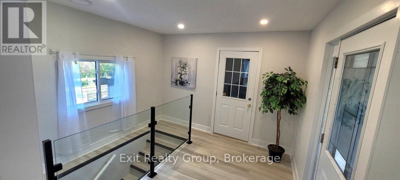 24 WILKINS STREET - 4