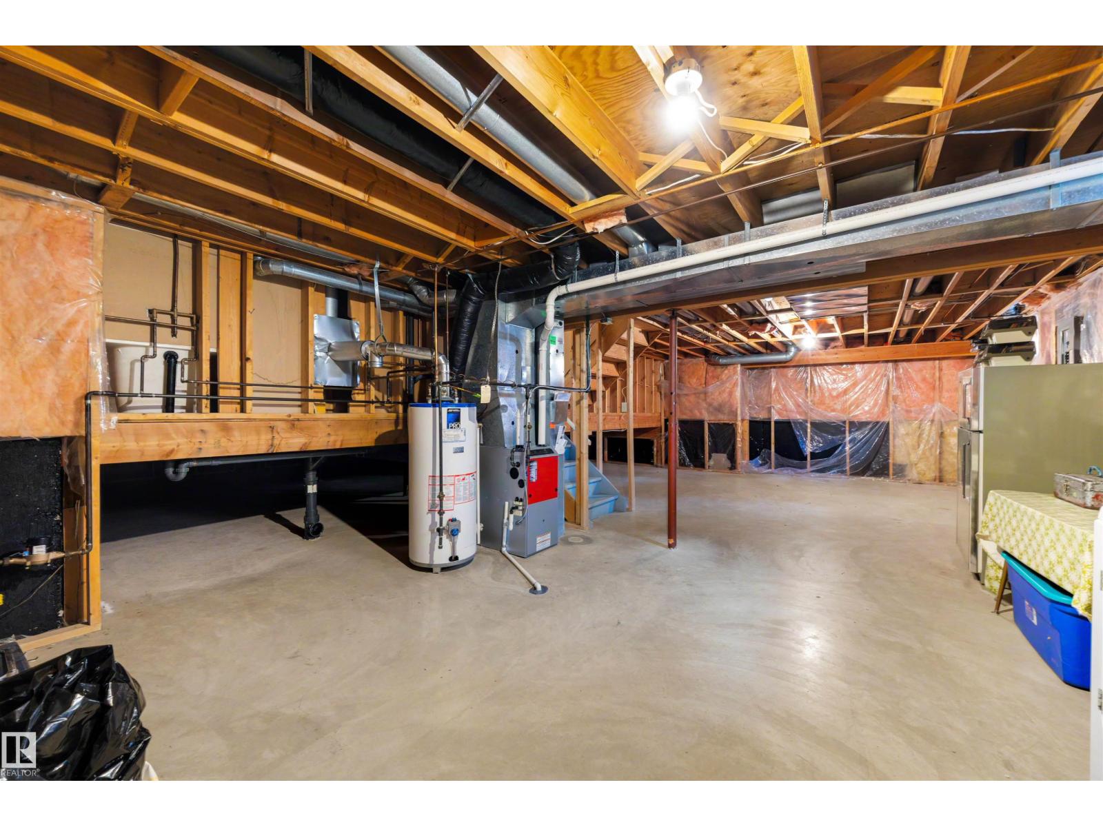 17946 57 AV NW — photo 23