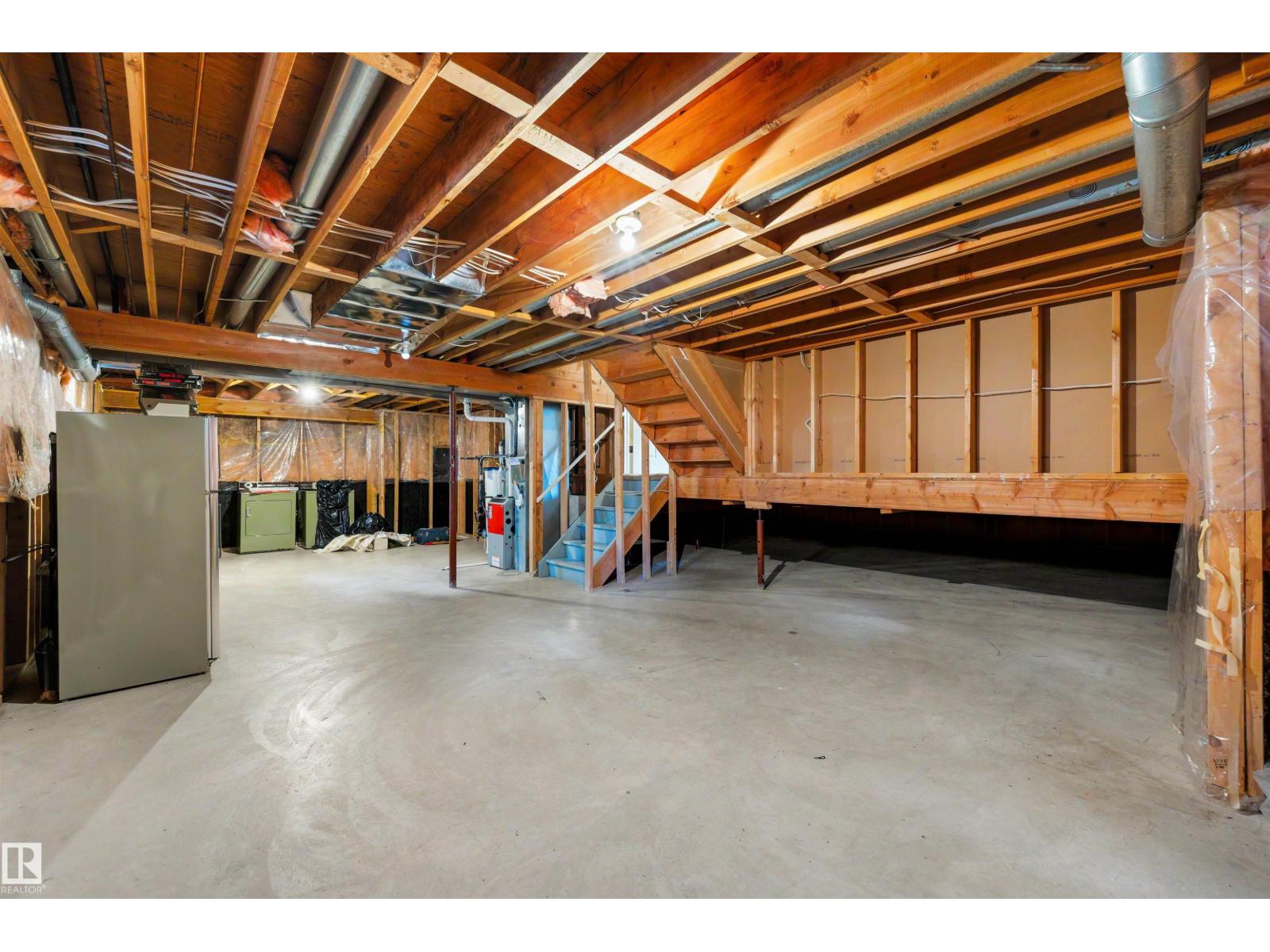 17946 57 AV NW — photo 24