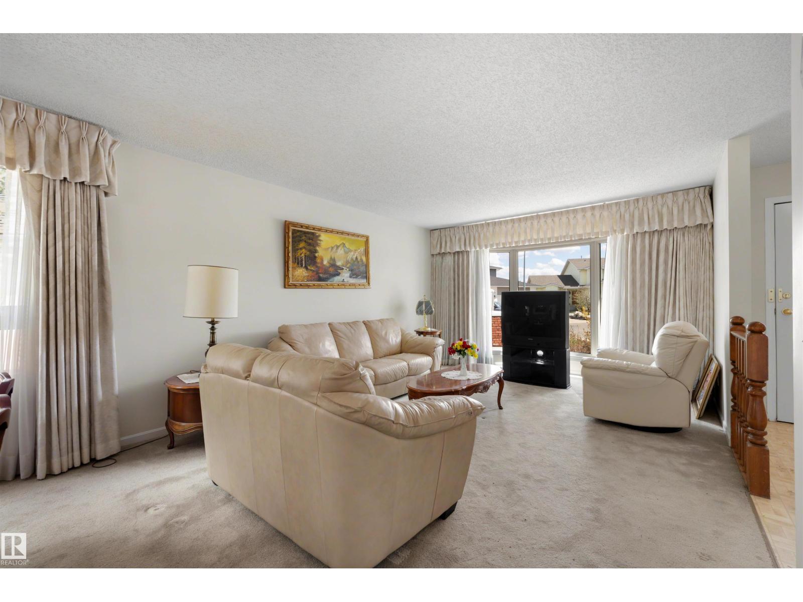 17946 57 AV NW — photo 6