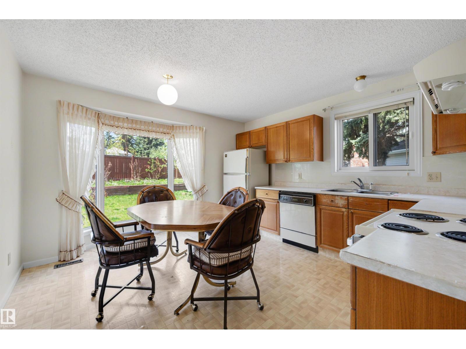 17946 57 AV NW — photo 9