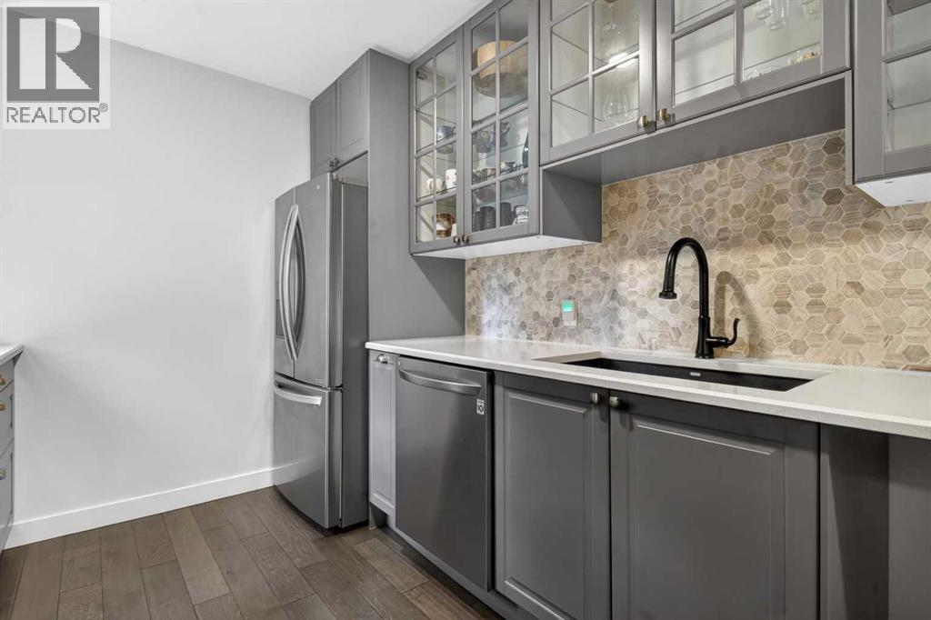 #312 3719B 49 Street NW - 20