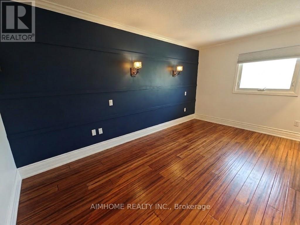 108 FLORIBUNDA CRESCENT - 14