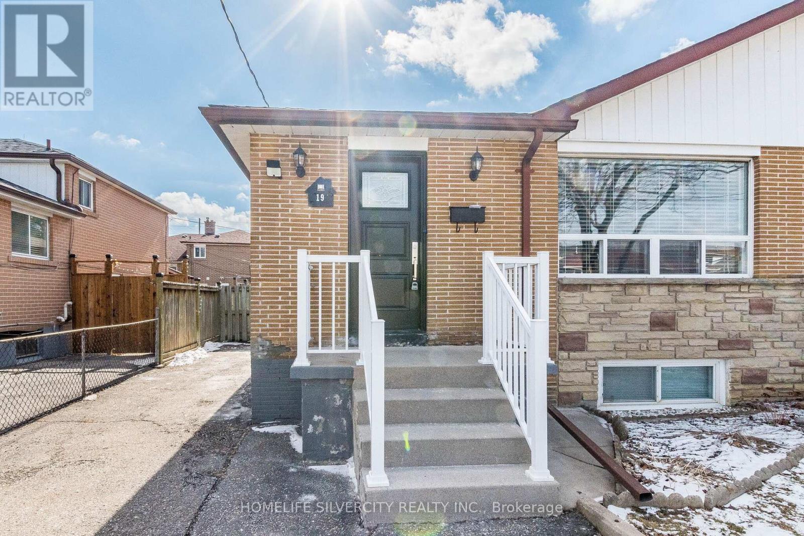 19 GARFIELD CRESCENT - 2
